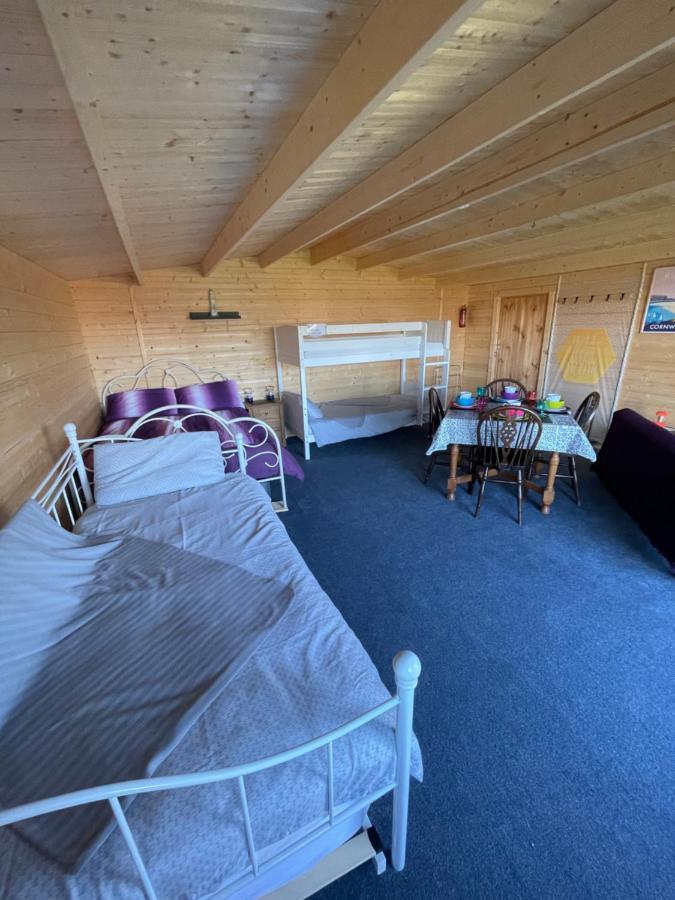 Coutts Glamping Hotel เวดบริดจ์ ภายนอก รูปภาพ